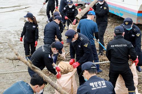 200818-해양쓰레기 정화활동(바다야 사랑해~) 사진5