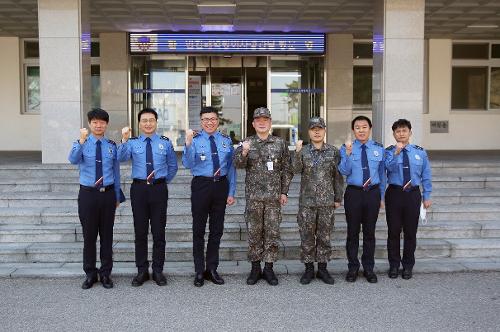 (2020.03.30) 인천해역방위사령관 서특단 방문 사진1