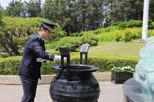  제69회 현충일을 맞아 현충탑 참배(24.06.04.) 사진1