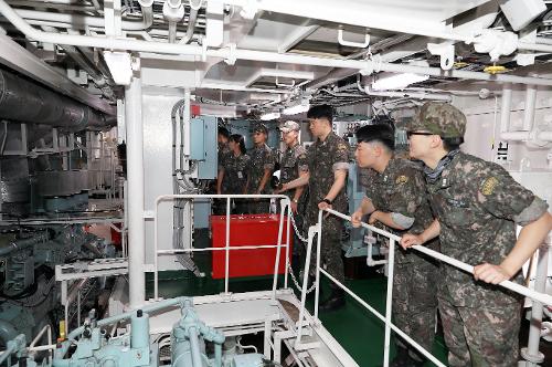 해군사관생도 1501함 견학(25.7.14.) 4