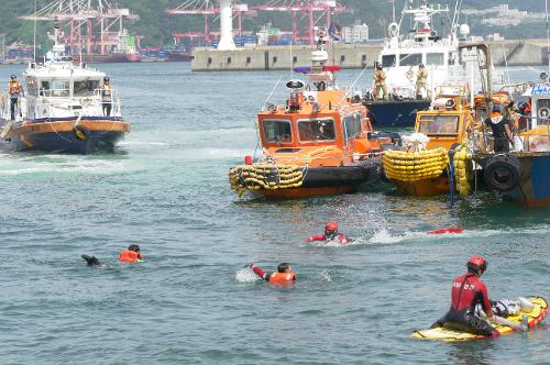 낚시어선 화재·침수 사고 대응 훈련(25.9.17.) 3