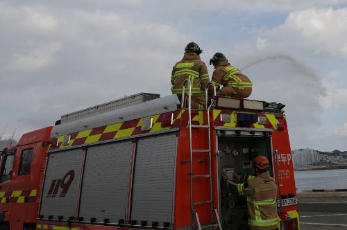 ‘LNG 선박 폭발 사고’ 대비 합동 훈련(25.11.4.) 6
