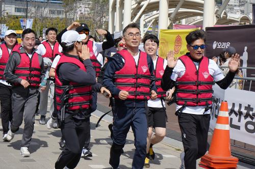 창원해경, 3.15 마라톤 대회에서 해양안전 캠페인 진행(240331) 사진1