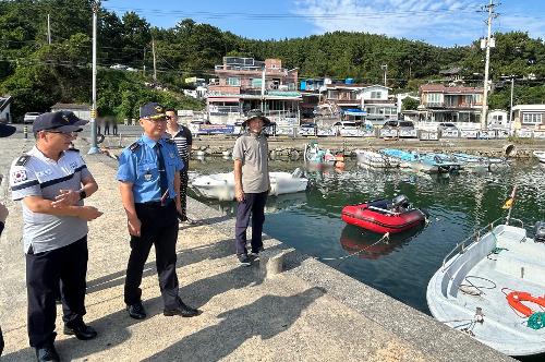 창원해경서장, 추석 연휴 대비 해양안전 현장점검 나서(250930) 1