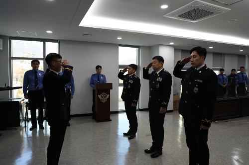 창원해경, 승진 임용식 및 모범공무원 표창 수여식 개최(251231)