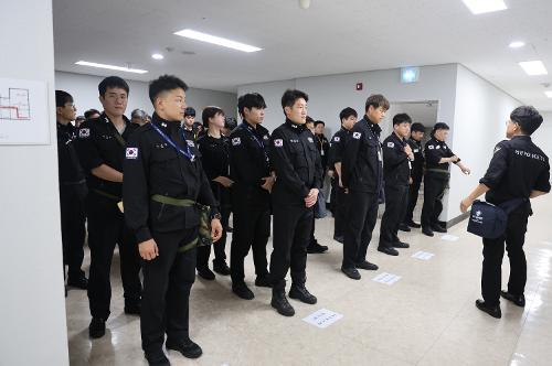 230823 동해해양경찰서 을지연습 3일차 민방공 대피훈련 실시 사진3