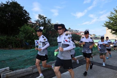 240807 동해해경 광복절 기념 8.15km 달리며 독도 수호 의지 담은 '대한독립 만세' 뜨거운 몸짓 사진5