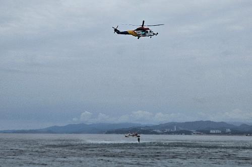 250919 동해해경  낚시어선-레저보드 충돌 상황 가정 3분기 수난대비 훈련 실시 3