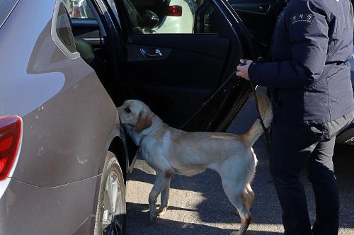 251205 동해해경, 항만 마약 차단 총력…관계기관과 합동 불시점검 실시 4