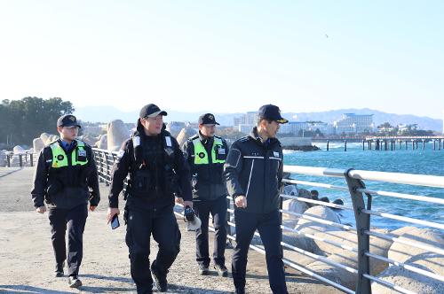 (26.01.15.) 동해해경 집중 안전관리 효과… 연안사고·사망자 ‘절반 수준’ 감소 1