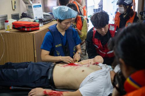 (231010) 해상 합동 항공수색구조 훈련 사진3