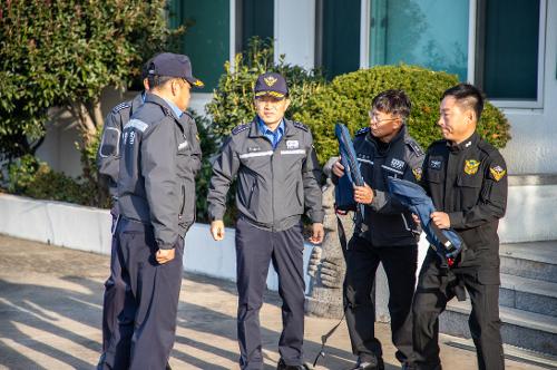 (231206) 지휘관 치안현장 점검 사진2