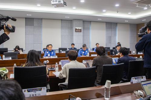 (231227-8) 김종욱 해양경찰청장 제주권역 치안 현장 점검 사진13