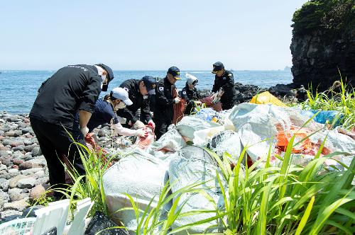 (250703) 제주 해양환경보전을 위한 우도 해안가 정화활동 2