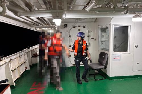 제주도까지 350km, 조업중이던 어선 응급환자 긴급 이송 사진2
