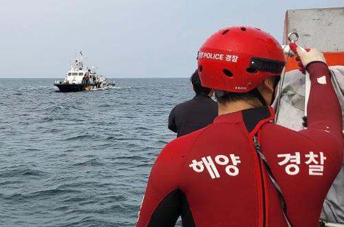 240507-서우봉 인근 레저기구 침수 , 추자도 응급환자 이송 사진1