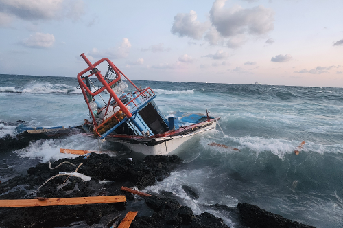 251101-애월항 인근 낚시어선 좌초사고 발생 1