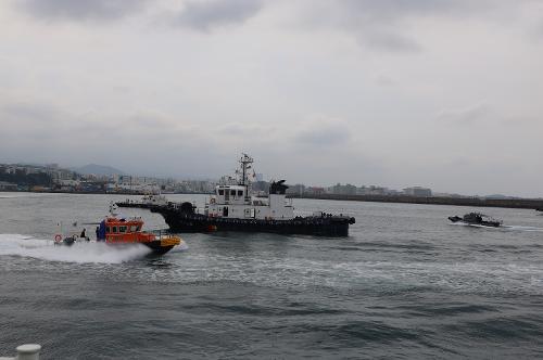 251104-항만 내 불법드론 추락에 따른 정박화물선 화재 대비 합동훈련 4