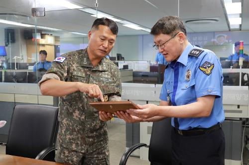 해군2함대 사령관, 중부해경청 방문 (2024.08.01.) 사진2