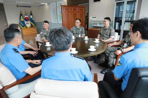 해군2함대 사령관, 중부해경청 방문 (2024.08.01.) 사진5