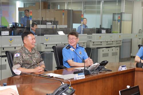 해군2함대 사령관, 중부해경청 방문 (2024.08.01.) 사진14