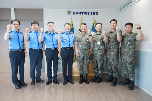 해군2함대 사령관, 중부해경청 방문 (2024.08.01.) 사진13