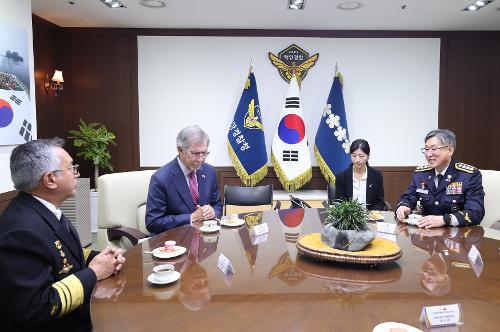 231012-에콰도르 해군 해양안보 공조 강화 업무협약 사진2