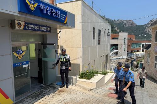 250708 채수준 목포해경서장, 내해 관할해역 및 흑산도, 홍도 치안현장 점검 사진3