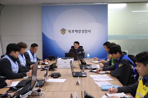 251119 김용진 해경청장 목포서 방문 3