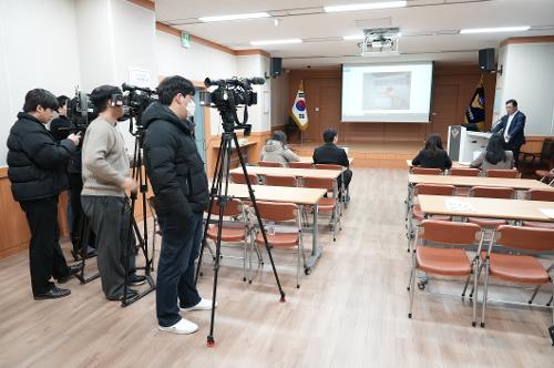 남해해경청, 코카인 100Kg 밀반입 사건 국제마약조직원 검거 언론 인터뷰 사진1