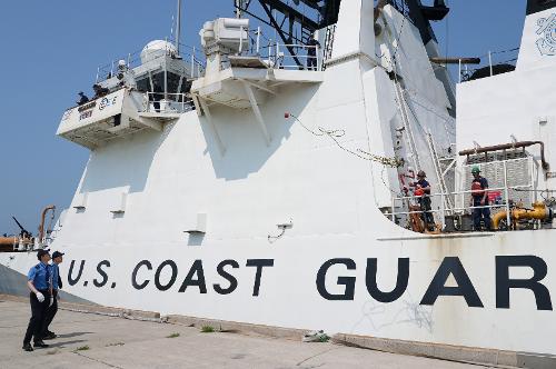 한·미·일 해상 수색구조 연합훈련 USCGC 입항 환영식 3