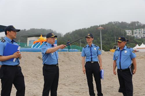 240716 김지한 포항해경서장, 해수욕장·연안해역 및 태풍취약지 현장 점검 사진2