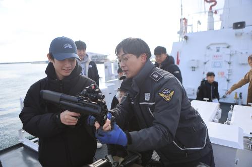 중형함정 공개행사 및 구조대 경찰관 심폐소생술 교육 실시! 사진4