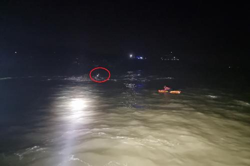 250511 꾸지나무골 해변 갯바위 고립자 구조 2