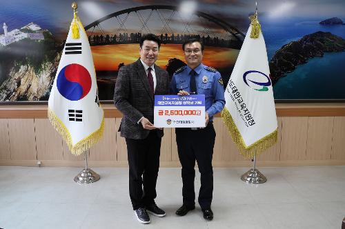 260210 태안해경, 설 명절 맞이 이웃사랑...학생 장학금 및 아동복지시설 기부금 전달 4