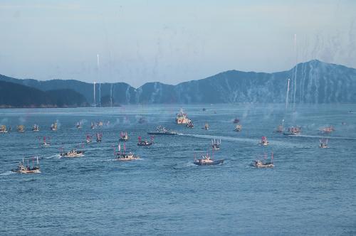 (240814)통영해경, 432년 전 한산해전 재현해내다 사진1