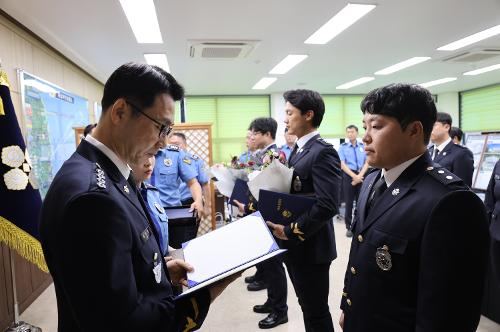 (7월 2일) 울진해경, 모범공무원증 수여식 및 승진임용식 개최 사진1