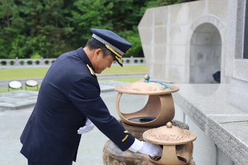 260602 울산해경, 현충탑을 찾아 제71회 현충일 추념식 개최 2